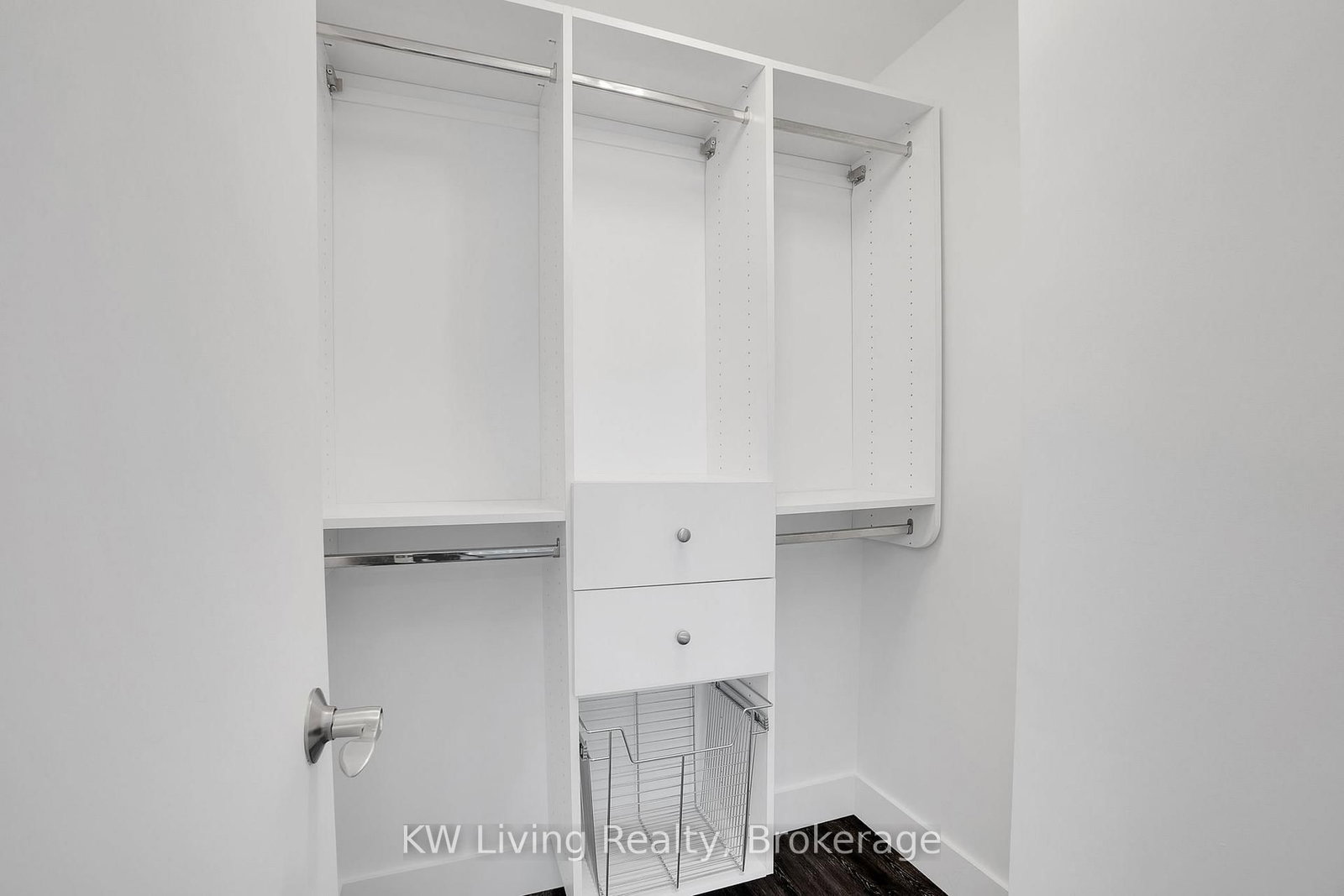 208 Queens Quay W • #2111 • Toronto, ON photo 9