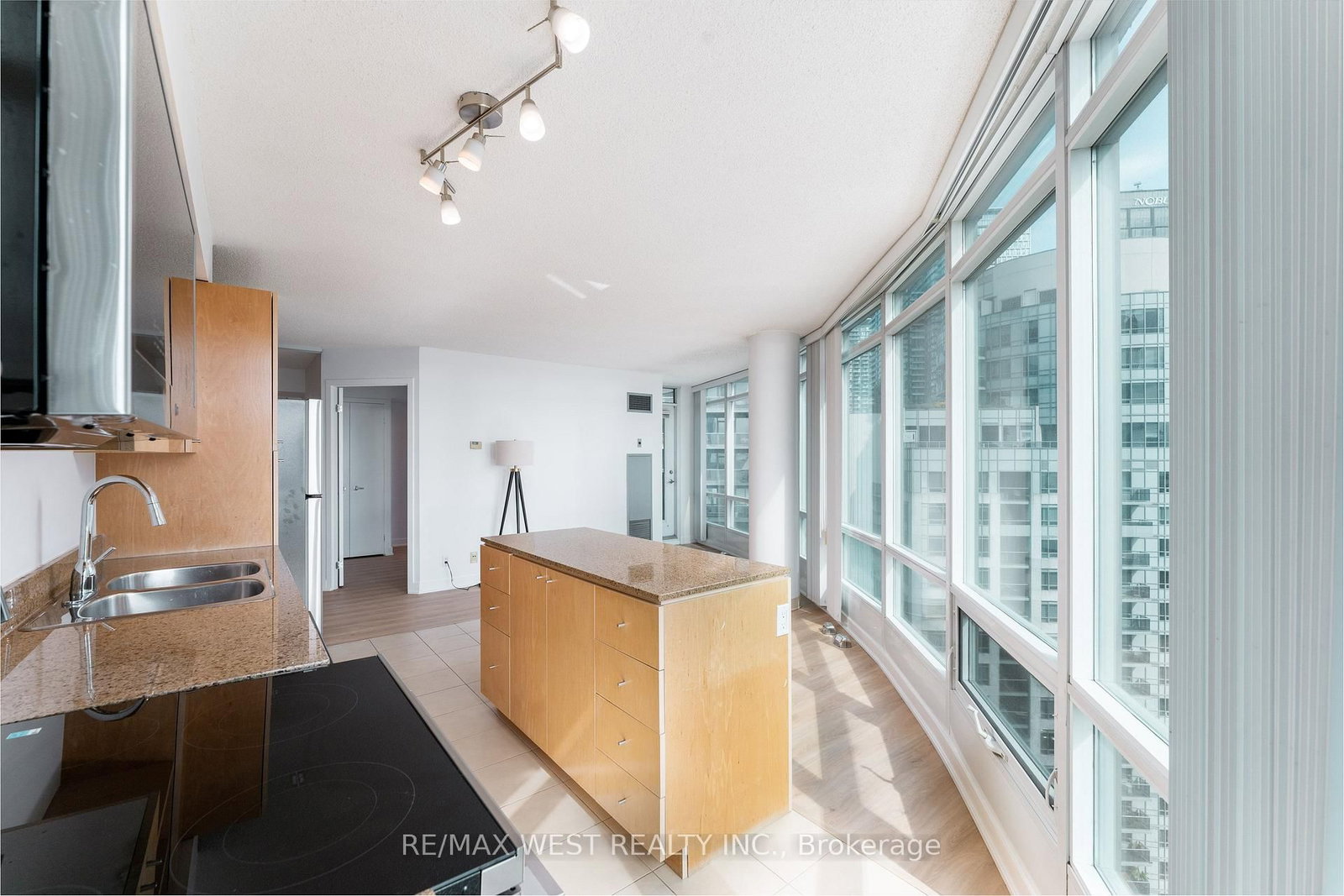 373 Front Street • #2509 • Toronto, ON photo 34