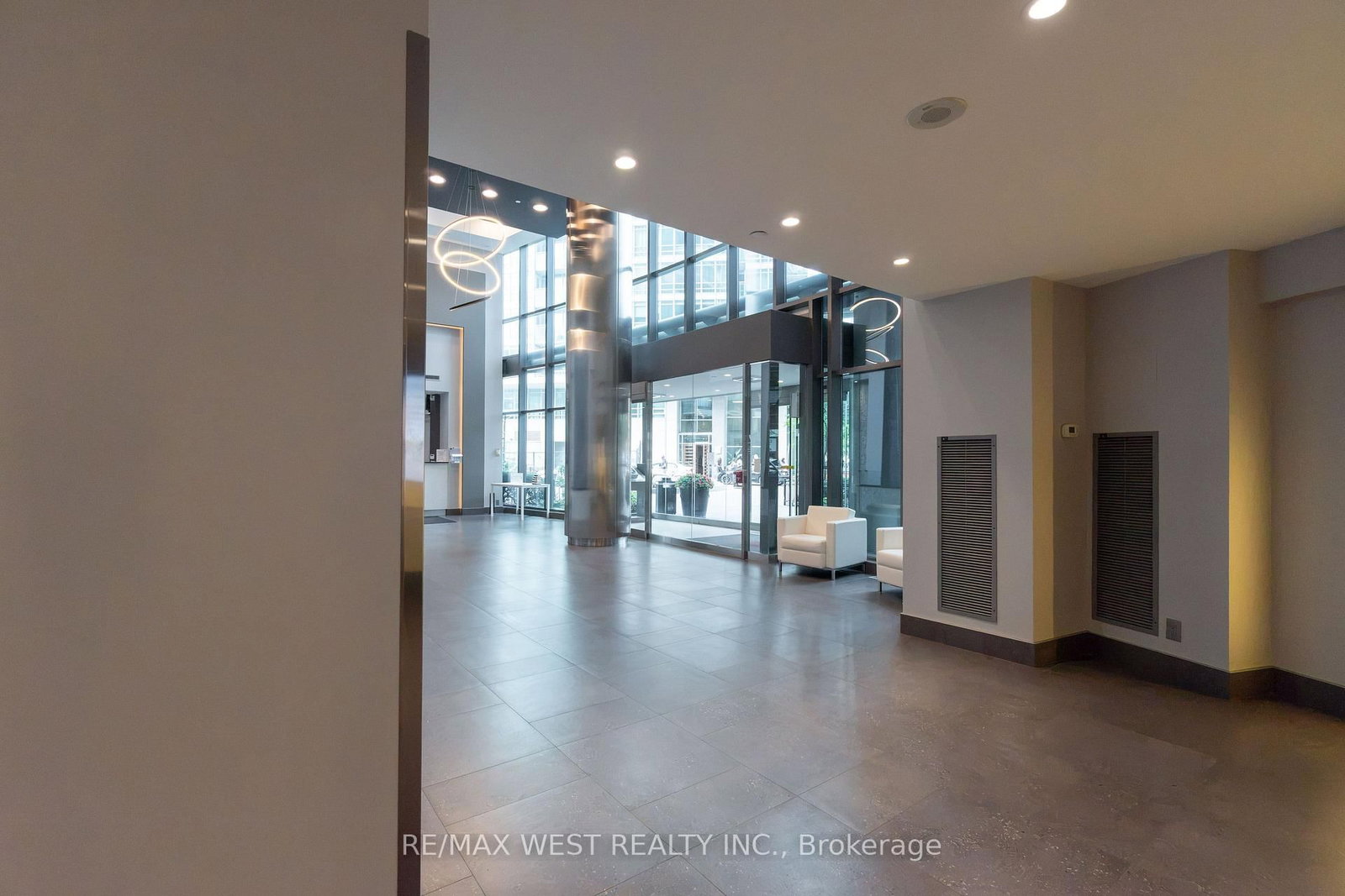 373 Front Street • #2509 • Toronto, ON photo 8