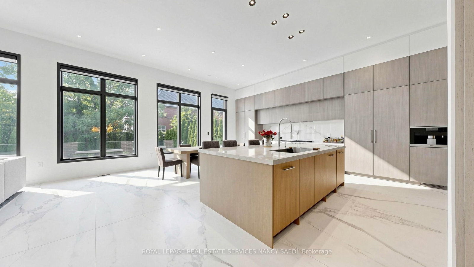474 Russell Hill Road • Toronto, ON photo 16