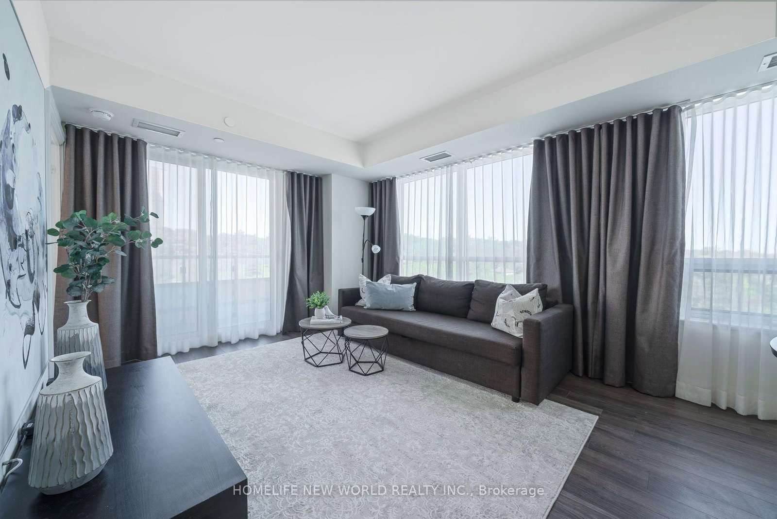 18 Graydon Hall Drive • #809 • Toronto, ON photo 10