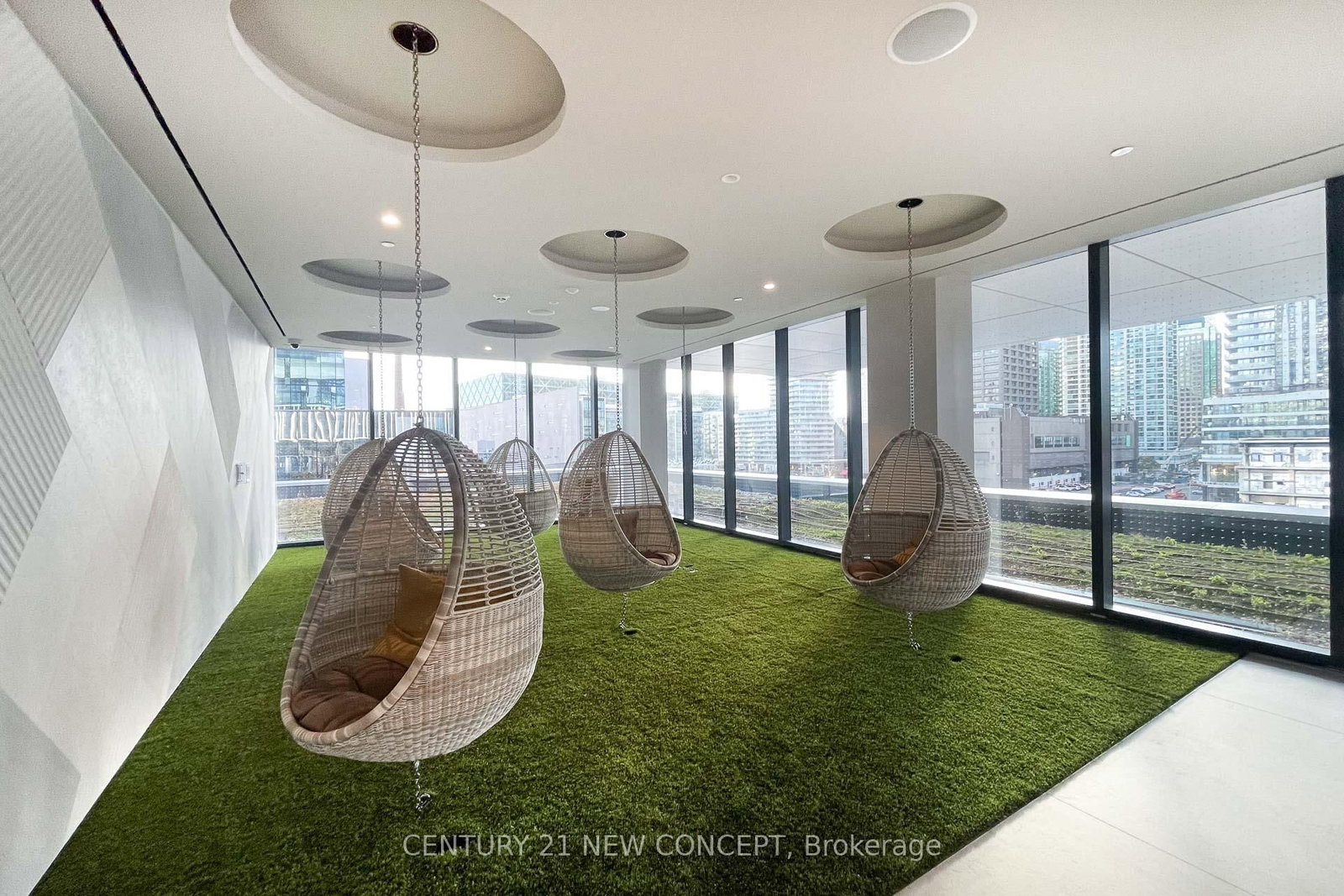 55 Cooper Street • #7702 • Toronto, ON photo 32