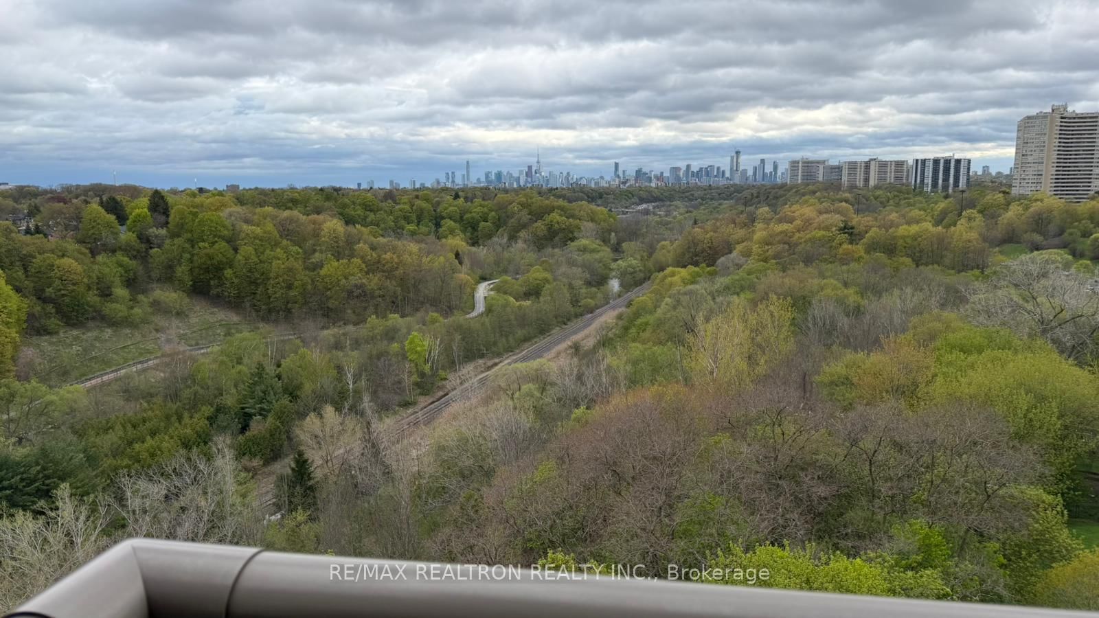 15 Vicora Linkway • #903 • Toronto, ON photo 23