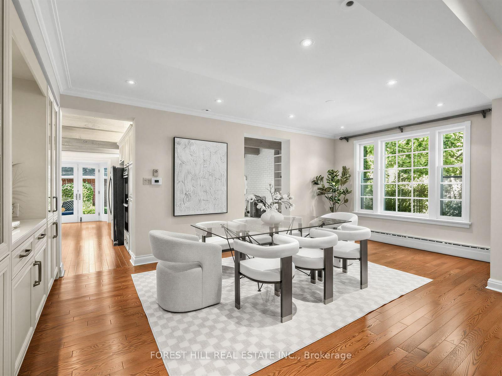 552 St Clements Avenue • Toronto, ON photo 8