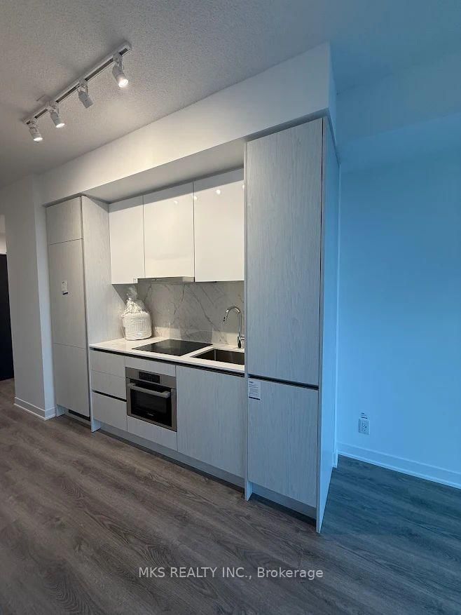 2602 - 180 Front Street E