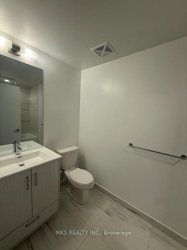 2602 - 180 Front Street E