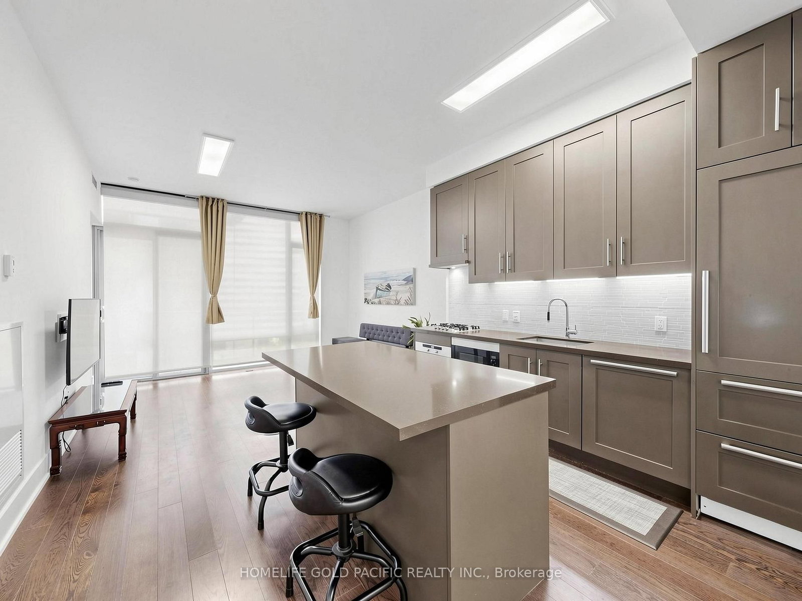 39 Queens Quay E • #732 • Toronto, ON photo 12
