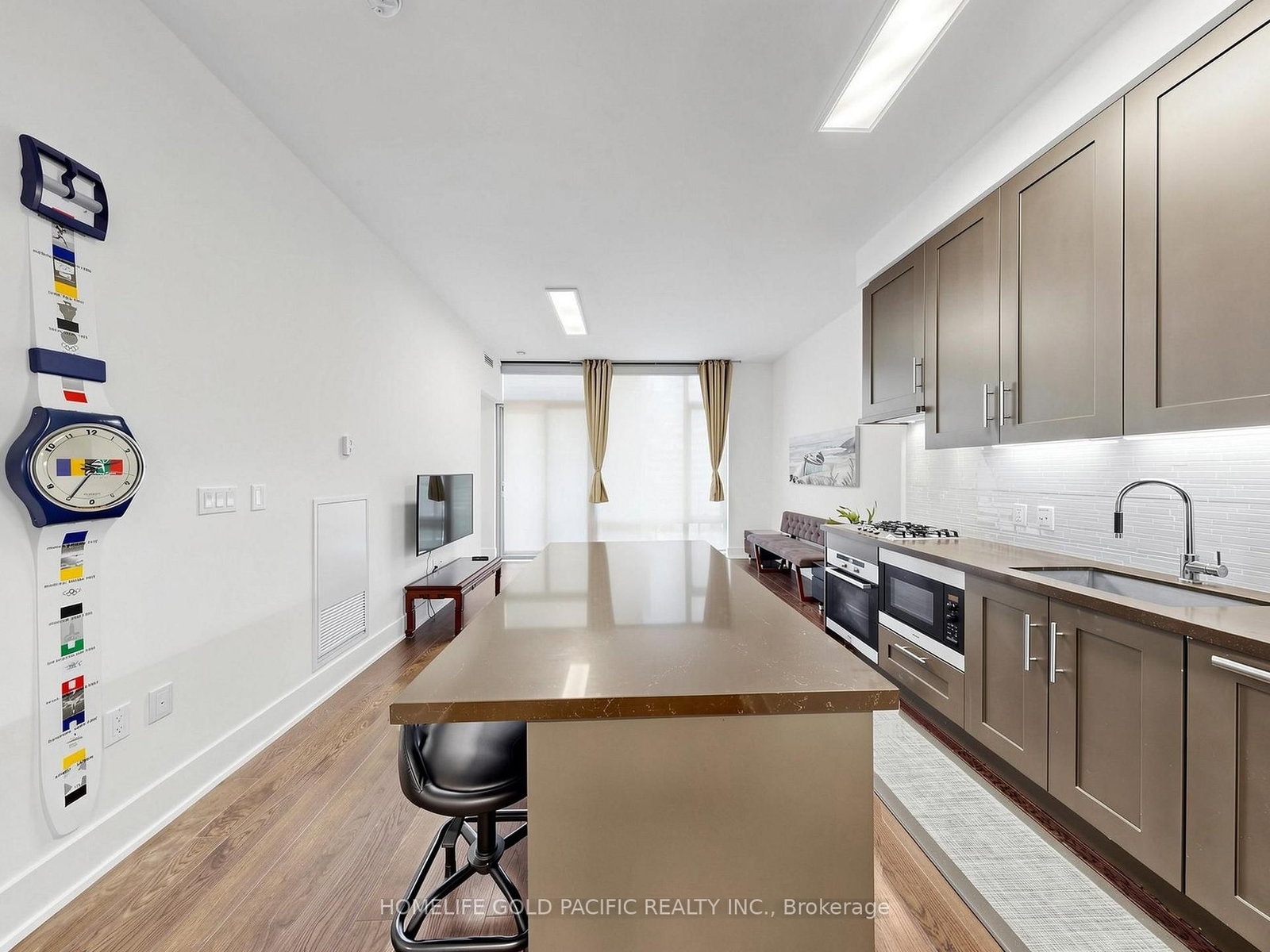 39 Queens Quay E • #732 • Toronto, ON photo 13