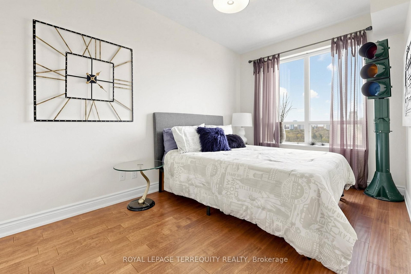 2 Clairtrell Road • #LPH 1 • Toronto, ON photo 19