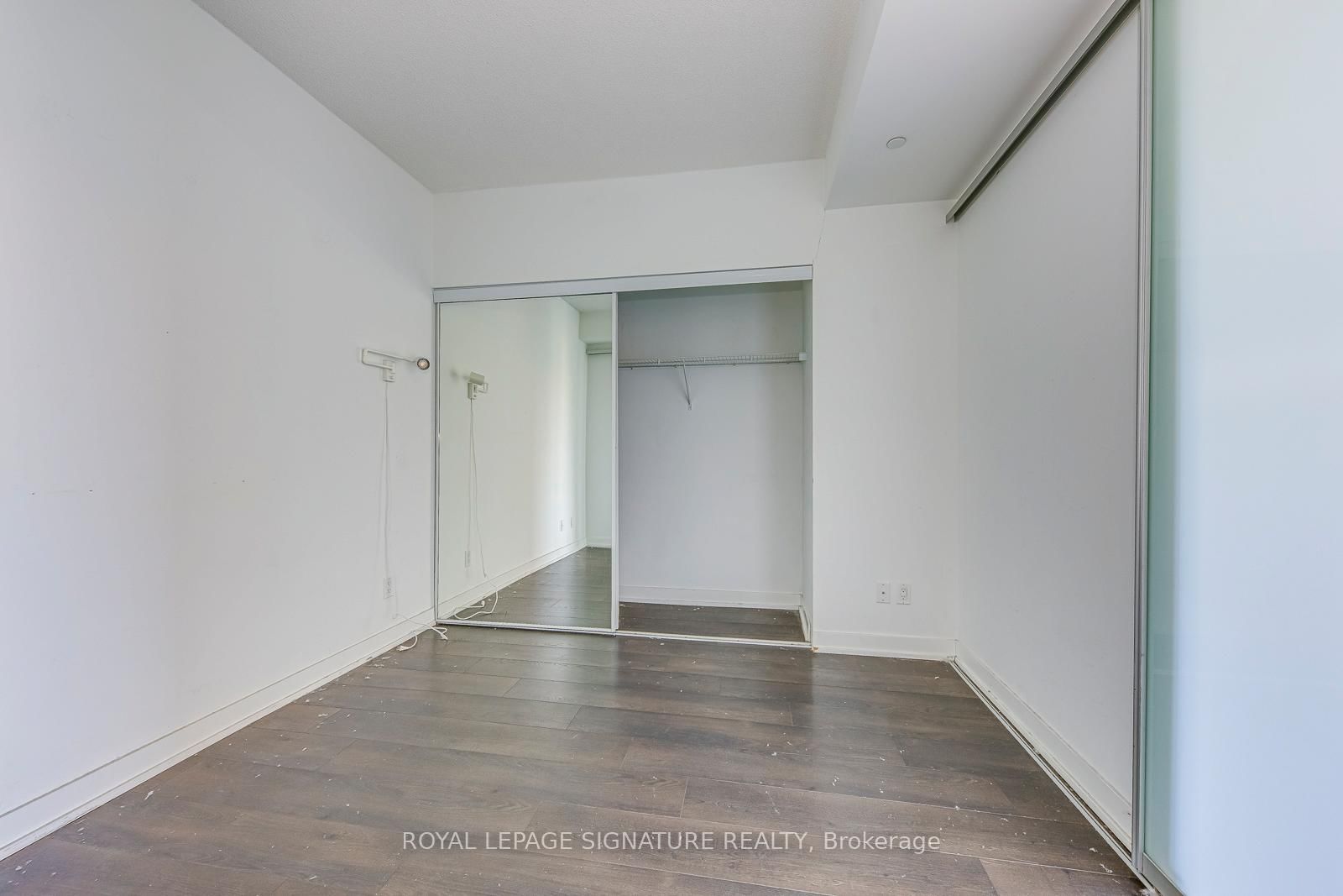 20 Bruyeres Mews • #1901 • Toronto, ON photo 15
