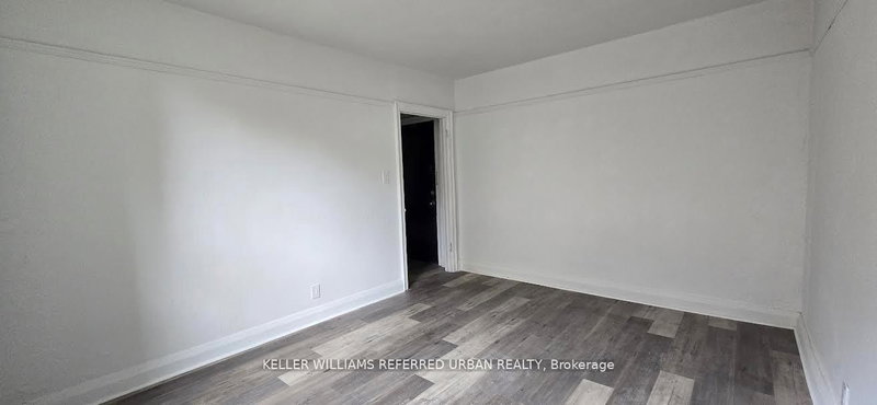 20 - 137 Eglinton Avenue W