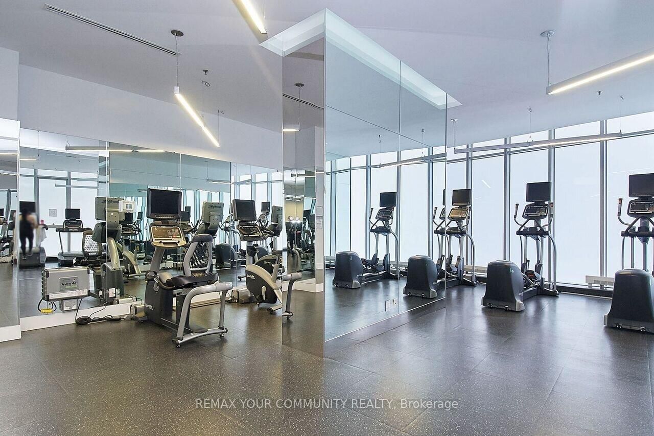 14 York Street • #1709 • Toronto, ON photo 18