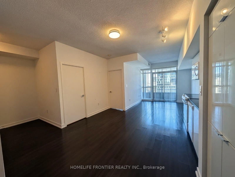 1017 - 151 Dan Leckie Way