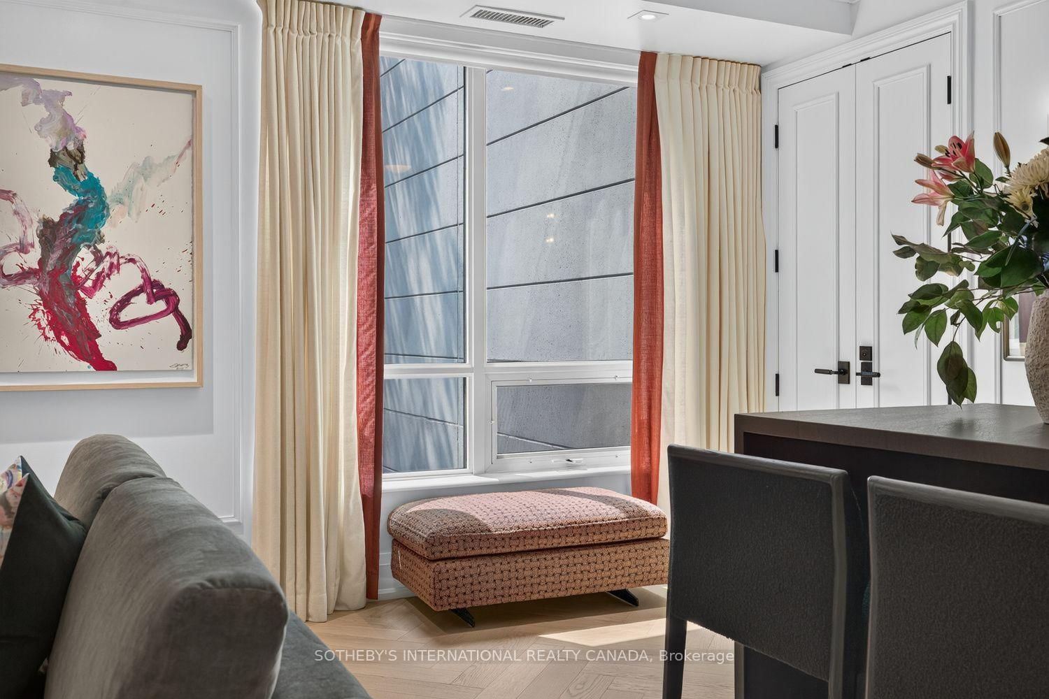 20 Scrivener Square • #301 • Toronto, ON photo 8