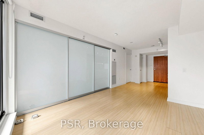 310 - 75 Queens Wharf Road