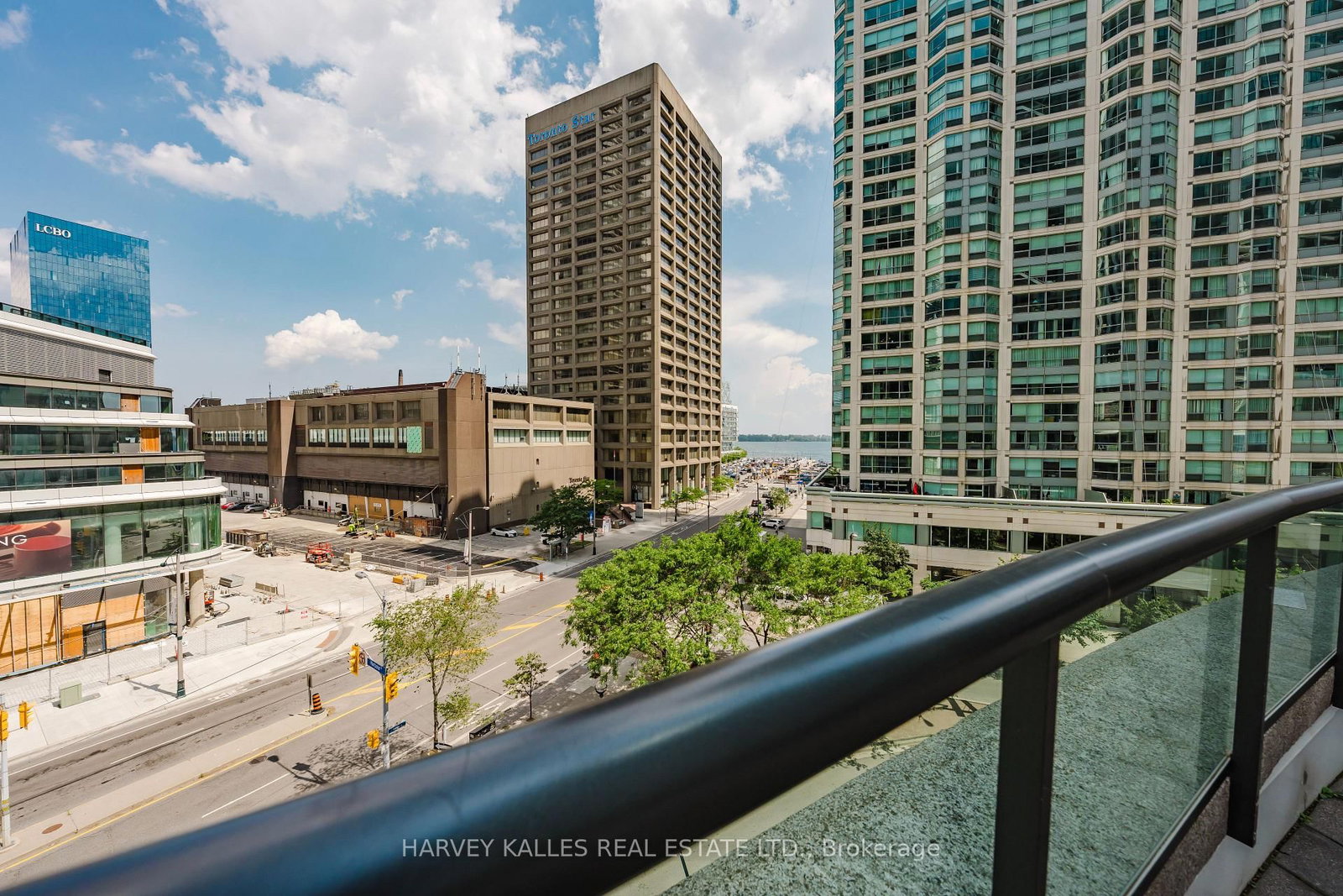 16 Yonge Street • #3211 • Toronto, ON photo 29