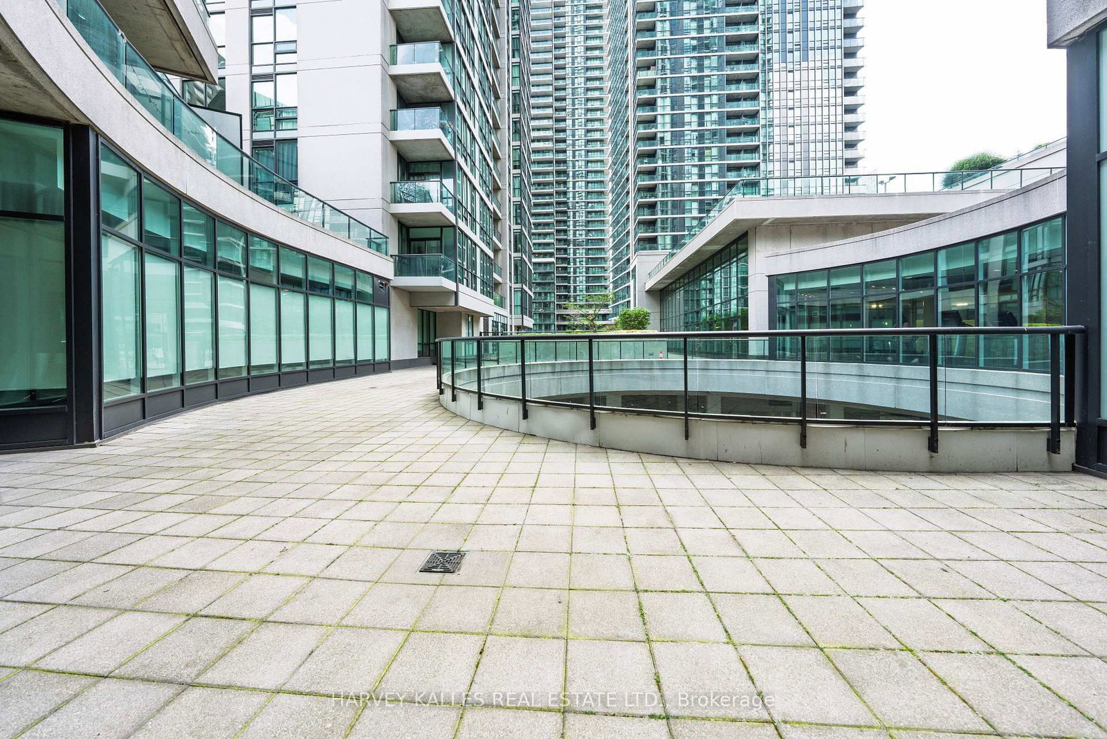 16 Yonge Street • #3211 • Toronto, ON photo 31