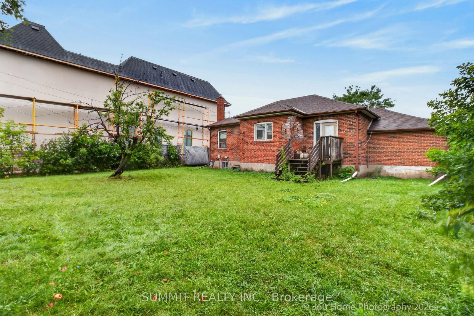 11 Faith Avenue • Toronto, ON photo 21