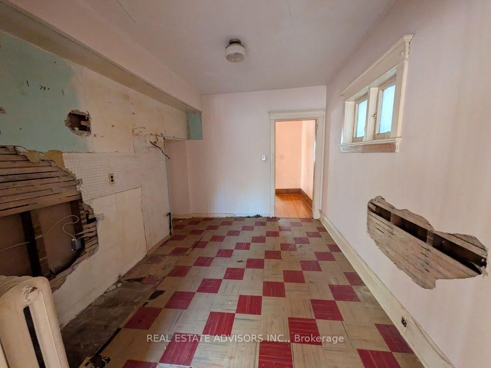61 Greensides Avenue • Toronto, ON photo 16