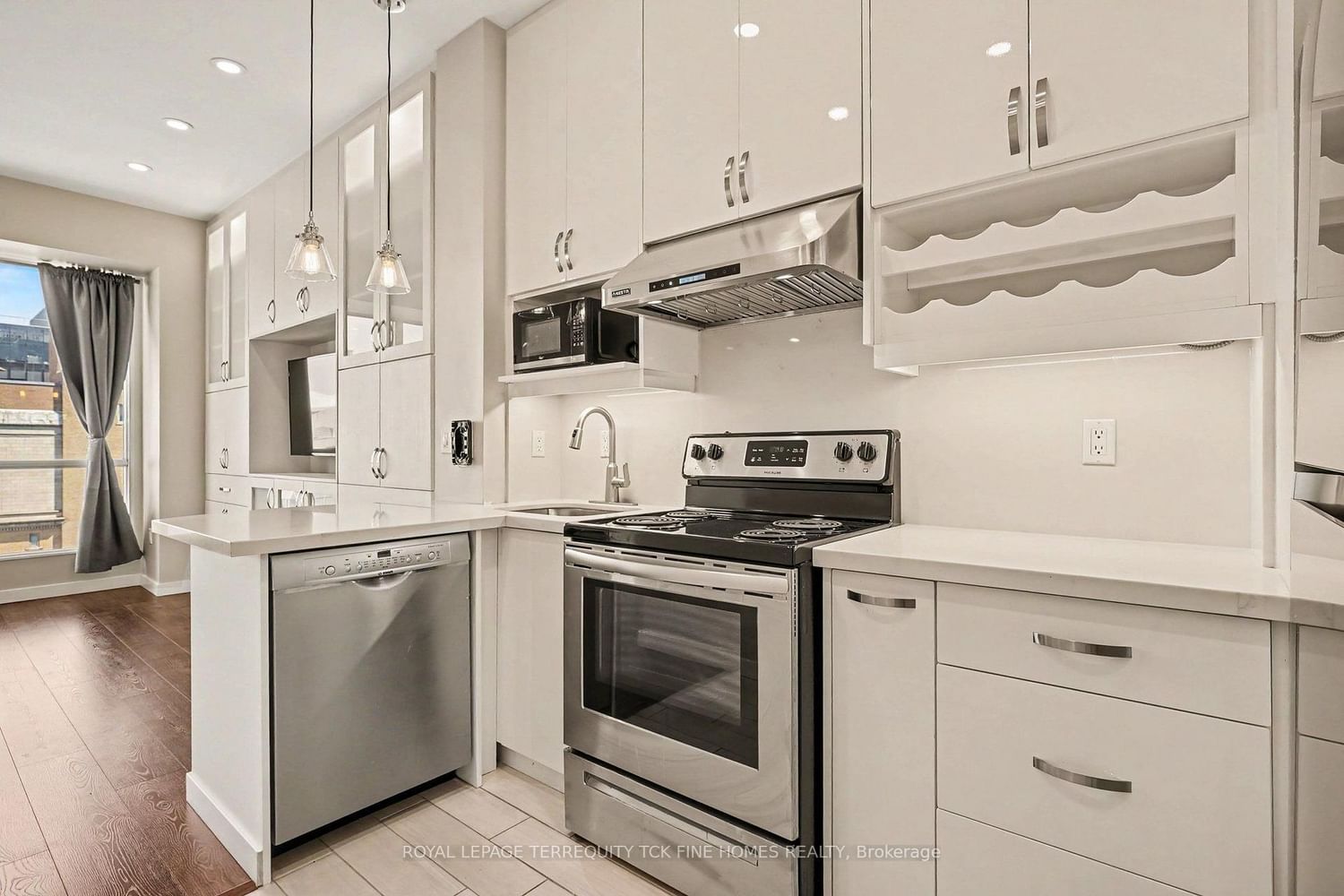 7 King Street E • #1814 • Toronto, ON photo 15