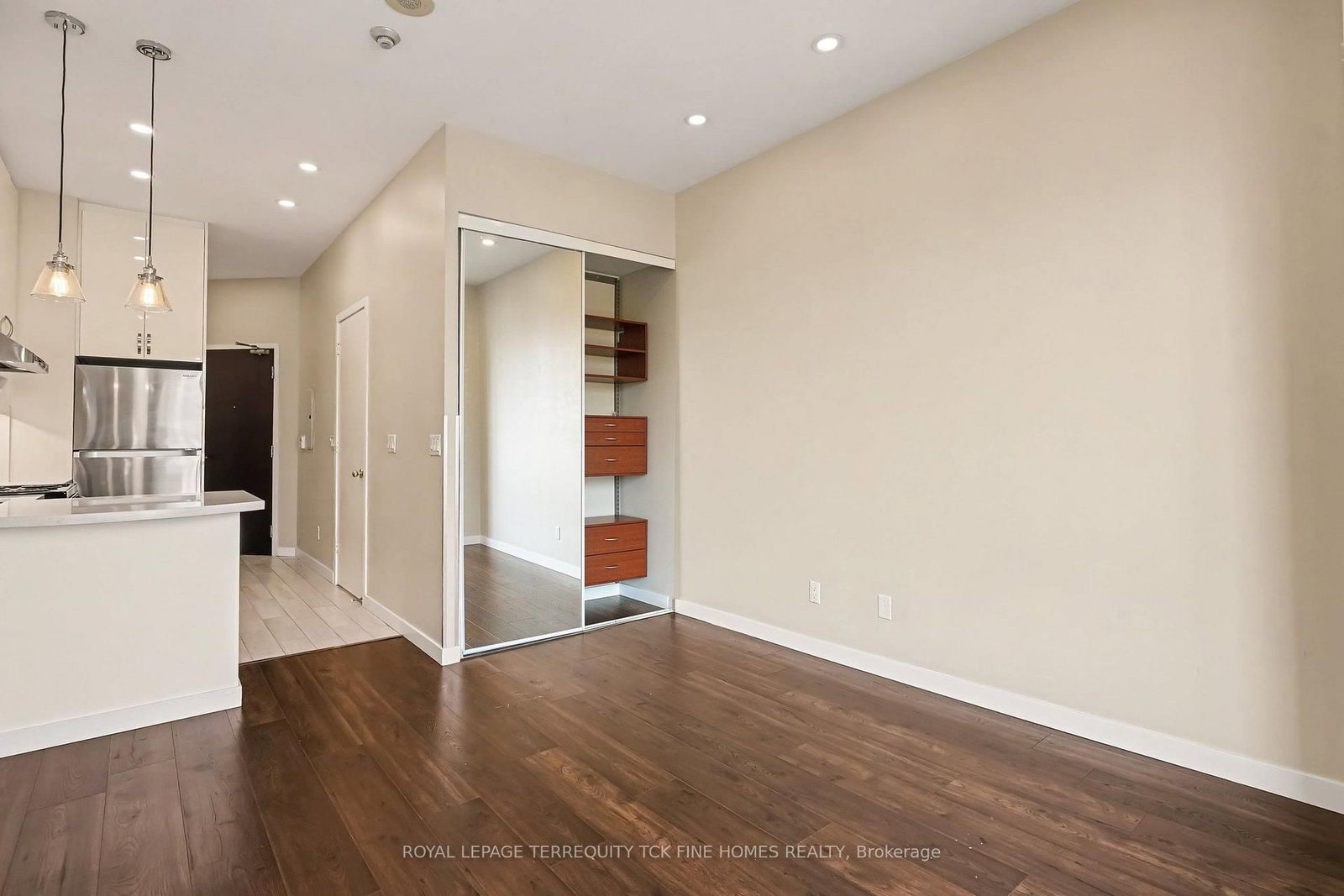 7 King Street E • #1814 • Toronto, ON photo 6