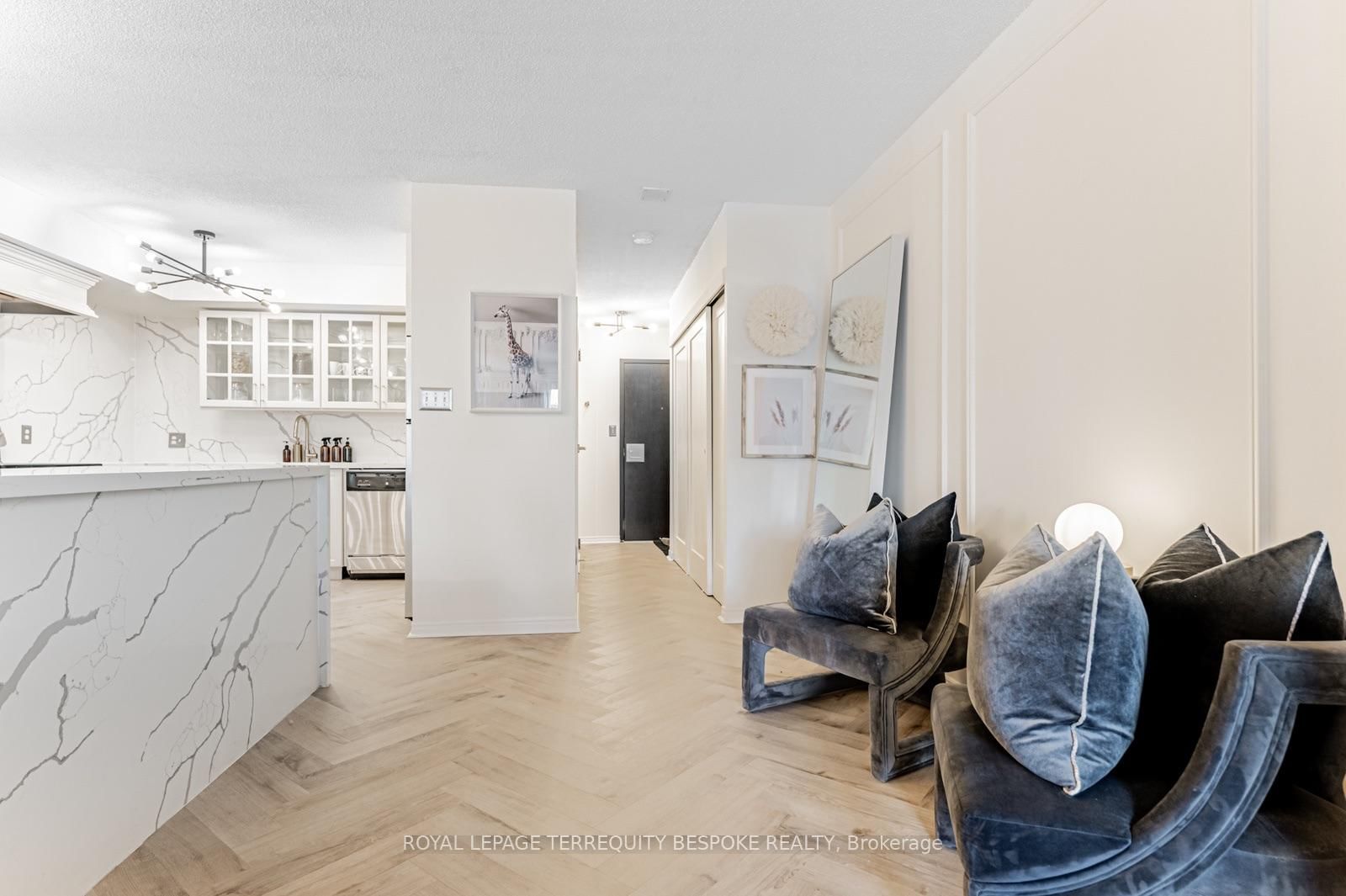 25 The Esplanade • #1107 • Toronto, ON photo 13