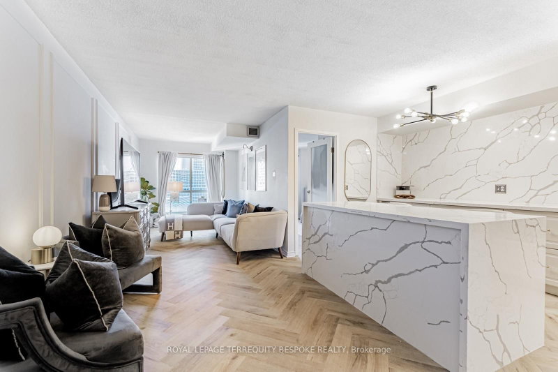 1107 - 25 The Esplanade