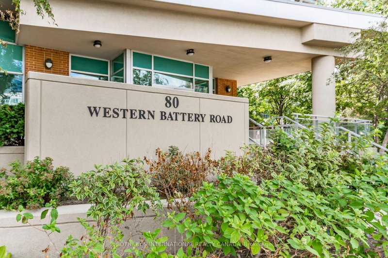 2402 - 80 Western Battery Road