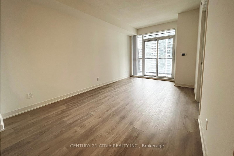 802 - 4955 Yonge Street