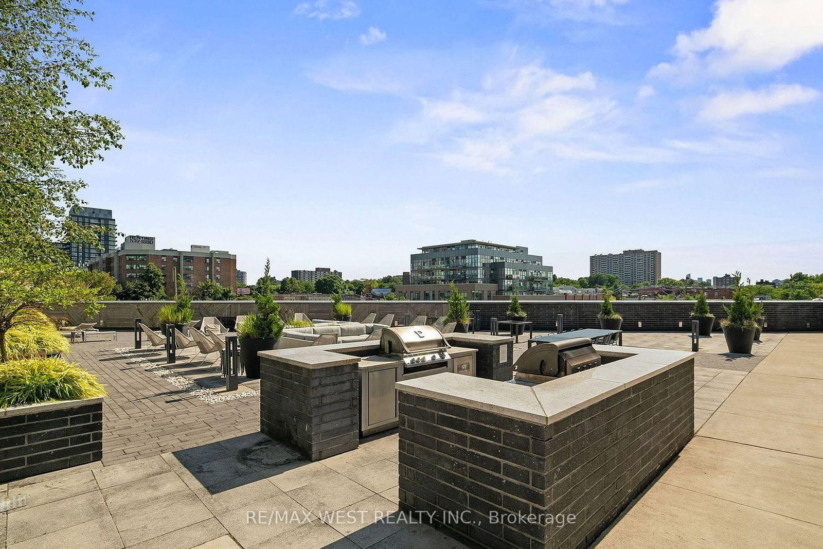 20 Minowan Miikan Lane • #1810 • Toronto, ON photo 18