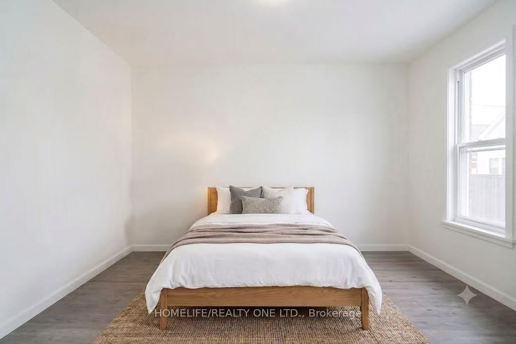 104 Benson Avenue • Toronto, ON photo 16