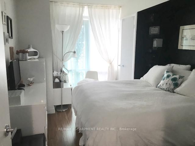 373 Front Street W • #2510 • Toronto, ON photo 17
