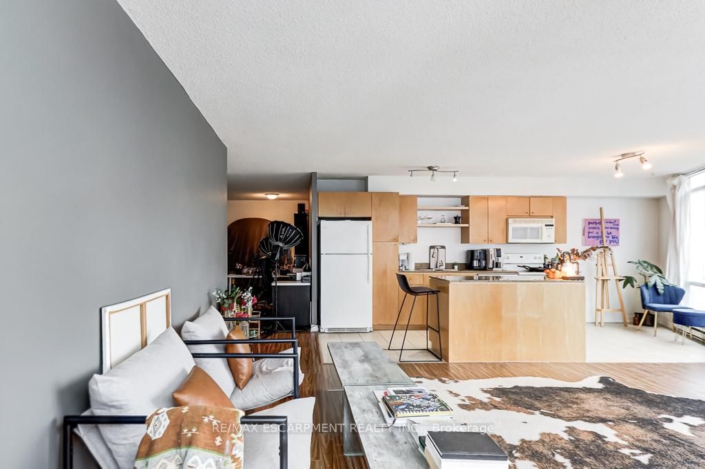 373 Front Street W • #2510 • Toronto, ON photo 9