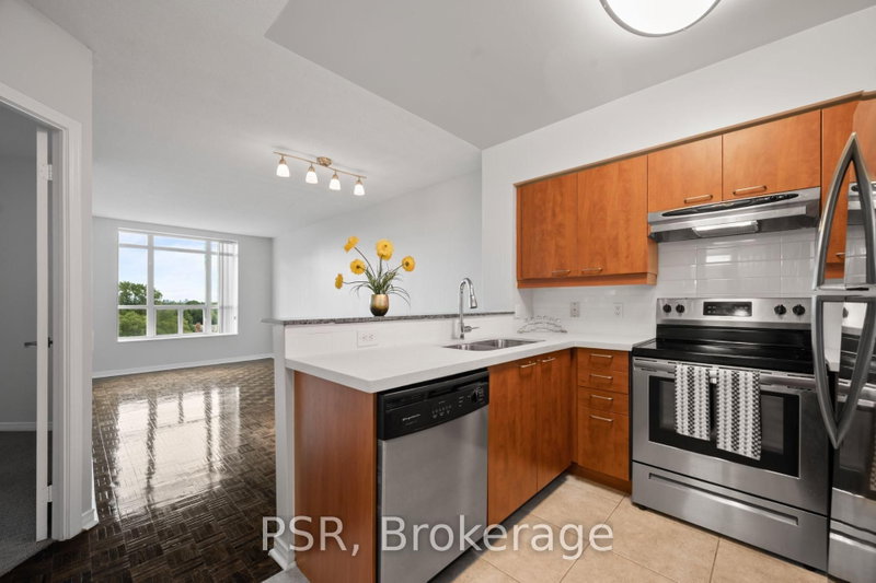 311 - 515 Rosewell Avenue