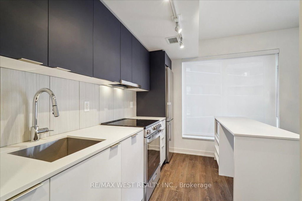 426 - 8 Tippett Road 5