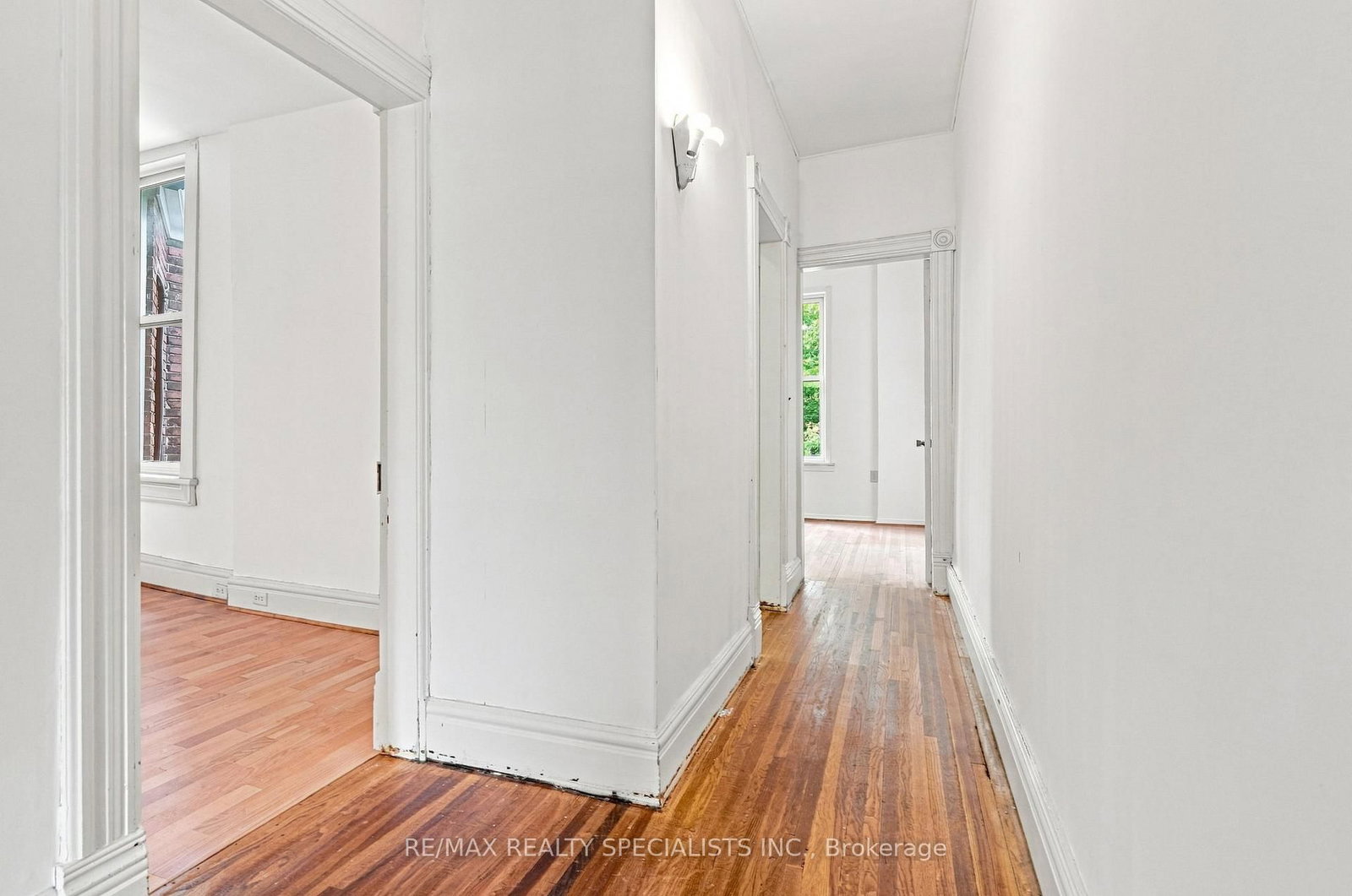 201 Concord Avenue • Toronto, ON photo 24