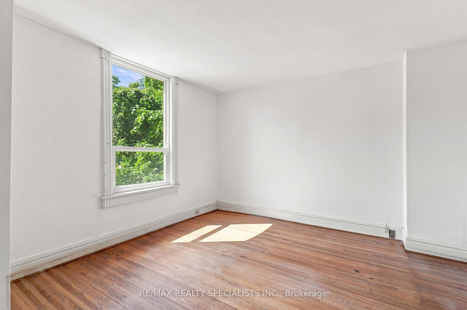 201 Concord Avenue • Toronto, ON photo 25
