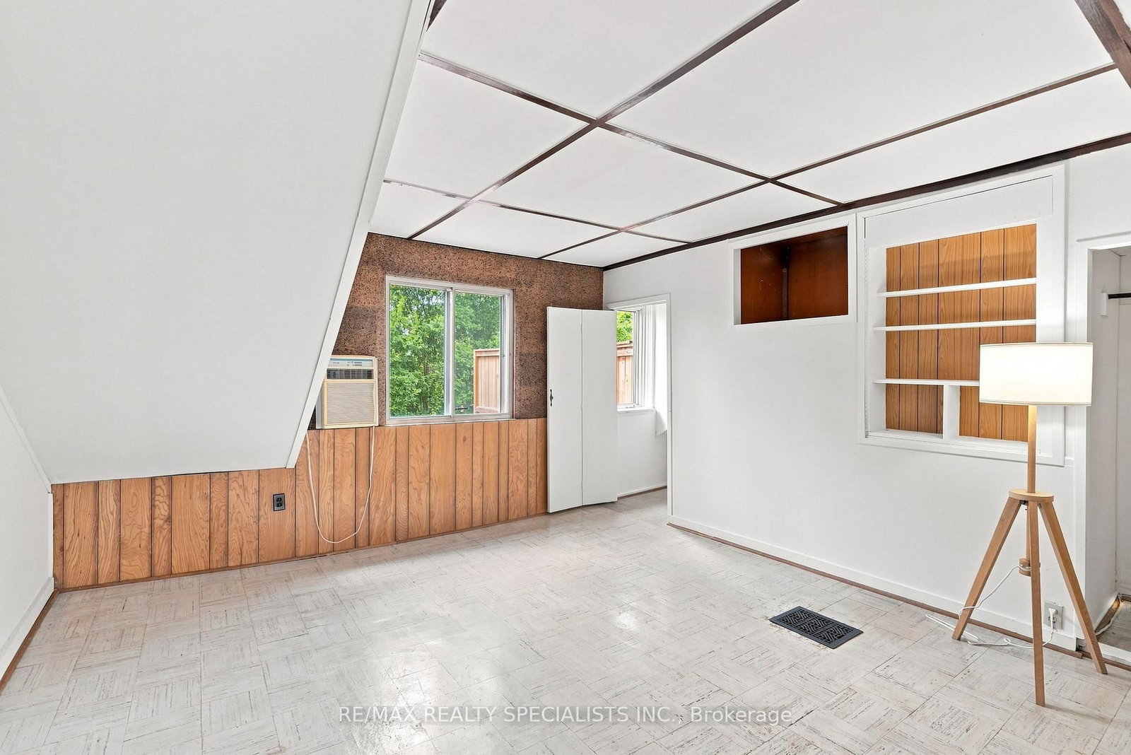 201 Concord Avenue • Toronto, ON photo 39