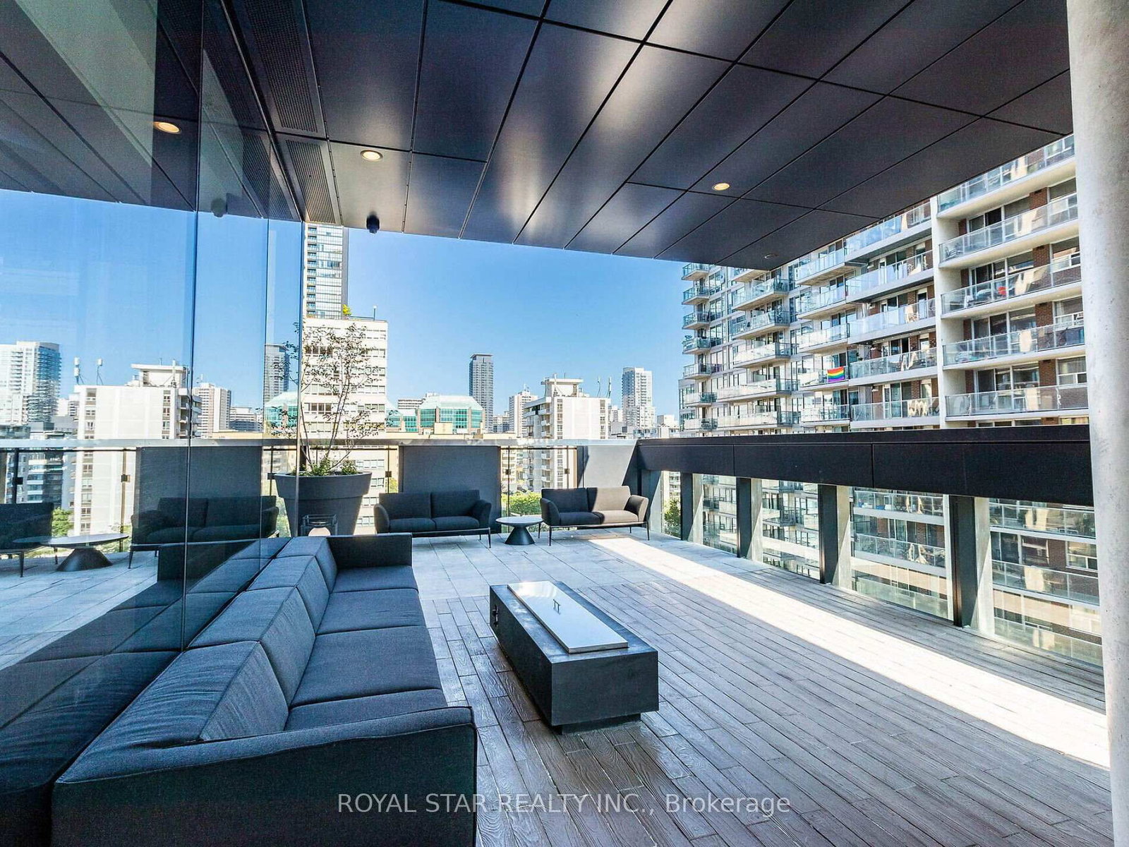 55 Charles Street E • #2706 • Toronto, ON photo 21