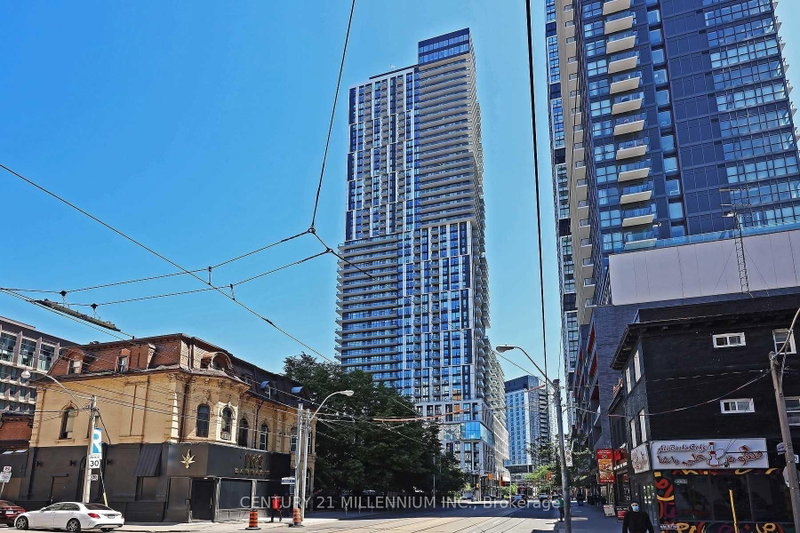 819 - 251 Jarvis Street
