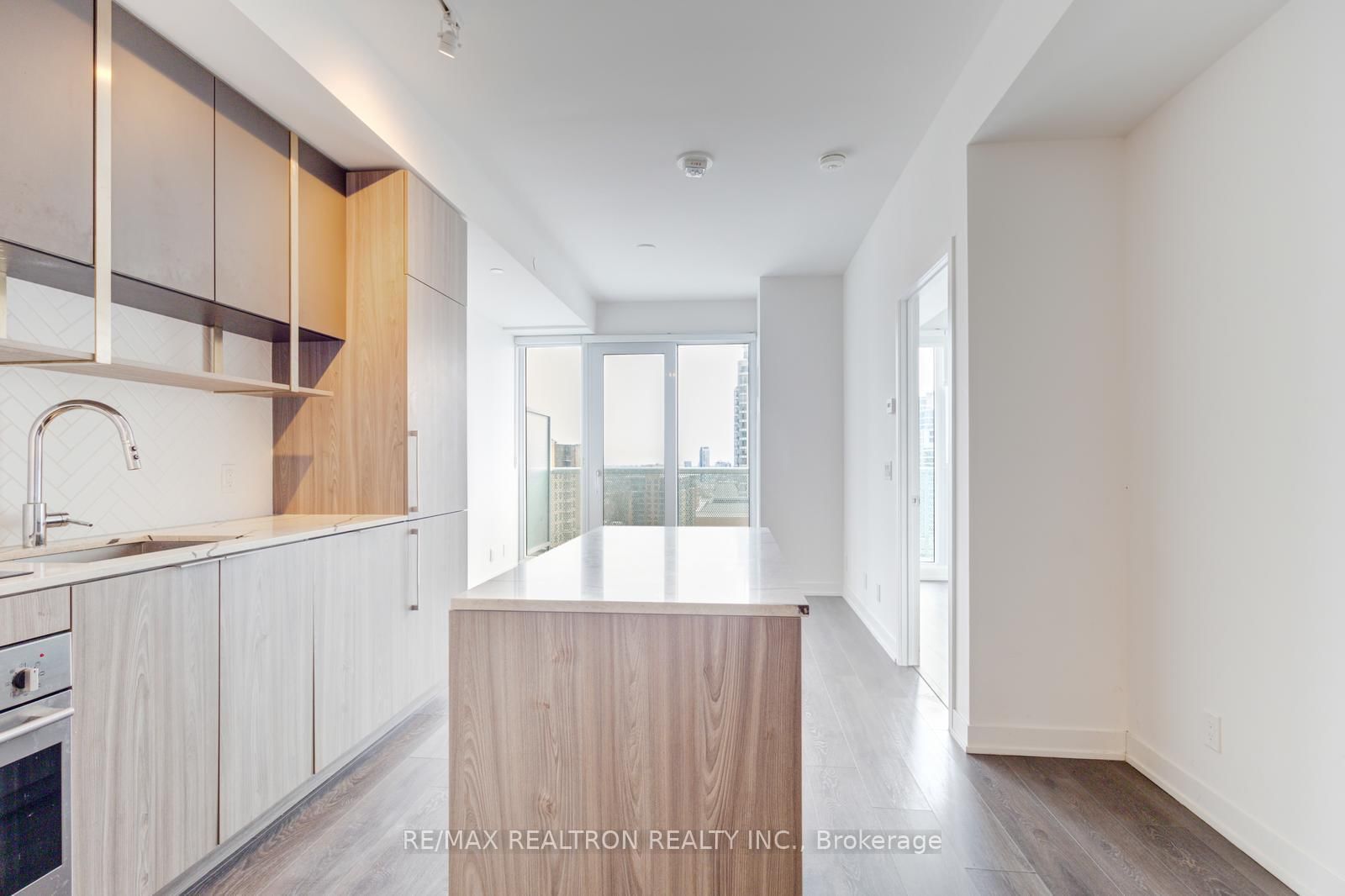 15 Holmes Avenue • #1701 • Toronto, ON photo 10