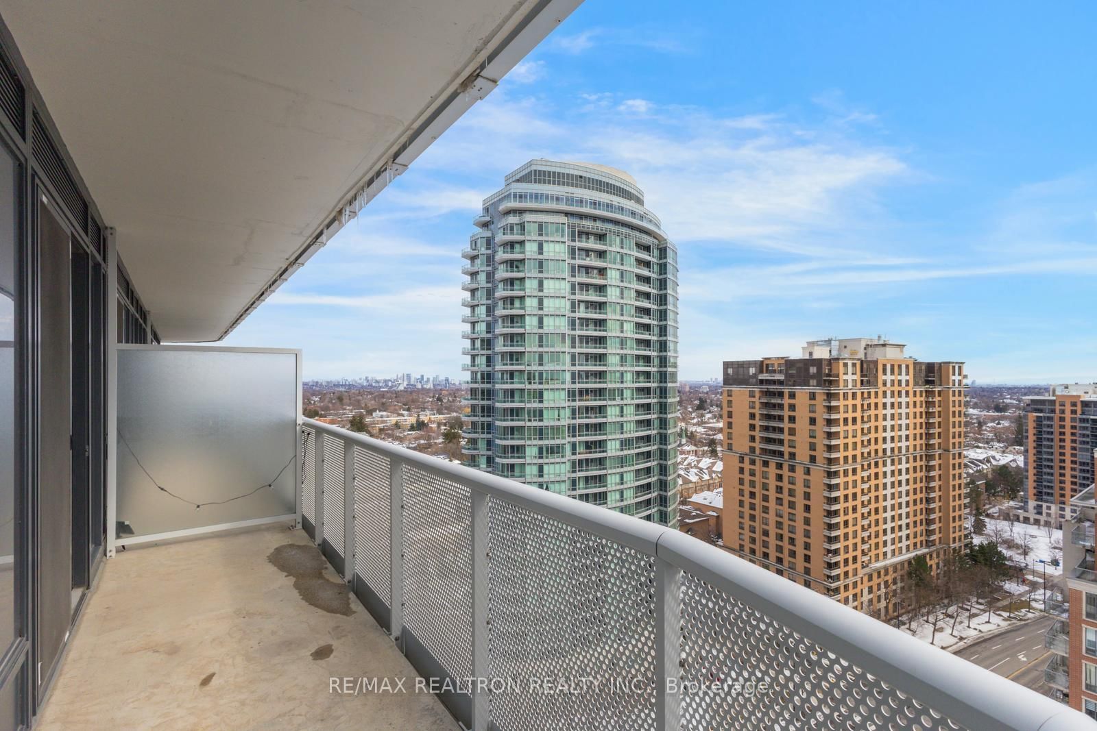 15 Holmes Avenue • #1701 • Toronto, ON photo 23