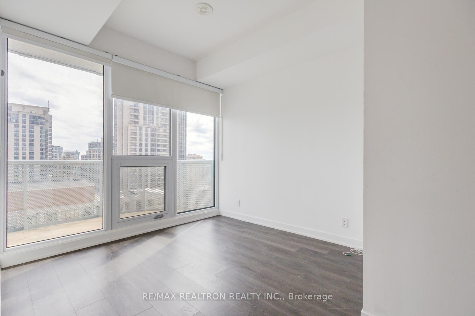 15 Holmes Avenue • #1701 • Toronto, ON photo 25