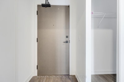 15 Holmes Avenue • #1701 • Toronto, ON photo 6