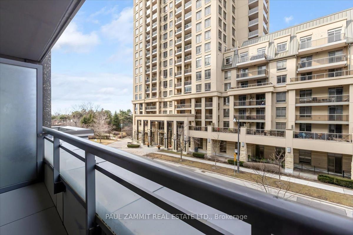 17 Kenaston Gardens • #311 • Toronto, ON photo 12