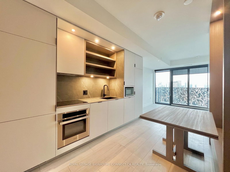 2605 - 55 Charles Street E