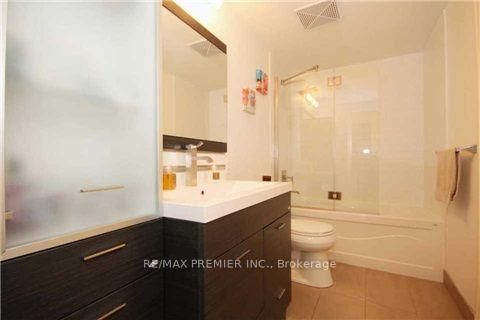 8 Scollard Street S • #605 • Toronto, ON photo 8
