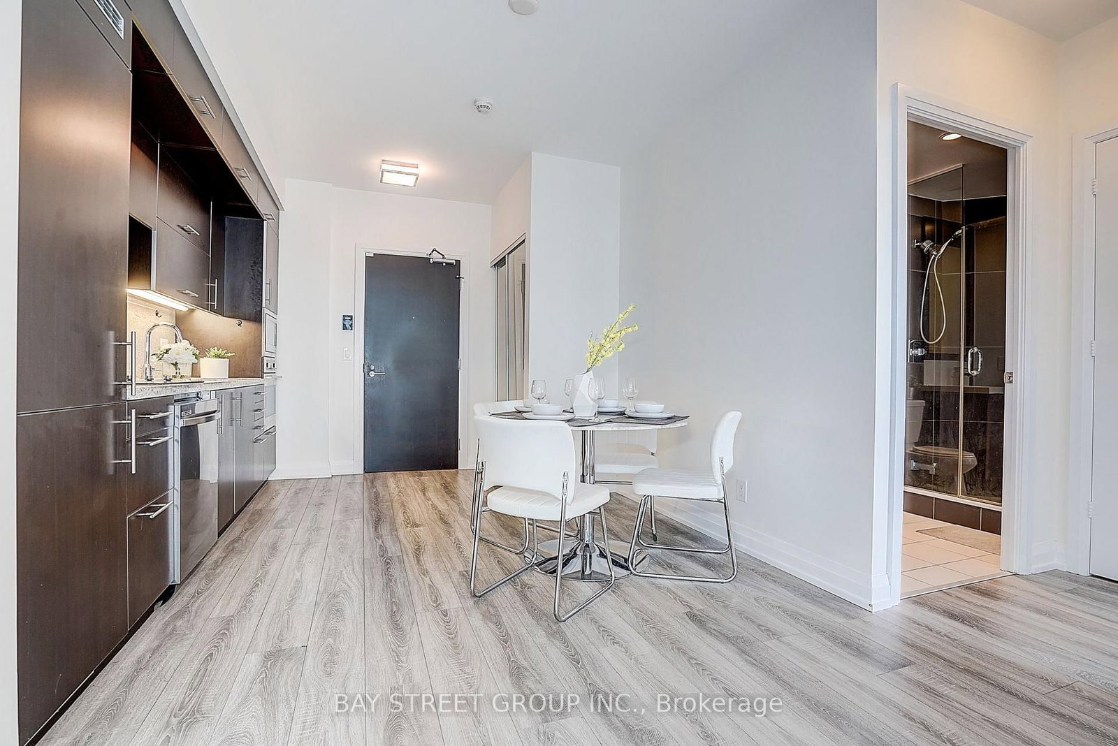 2 Anndale Drive • #811 • Toronto, ON photo 14