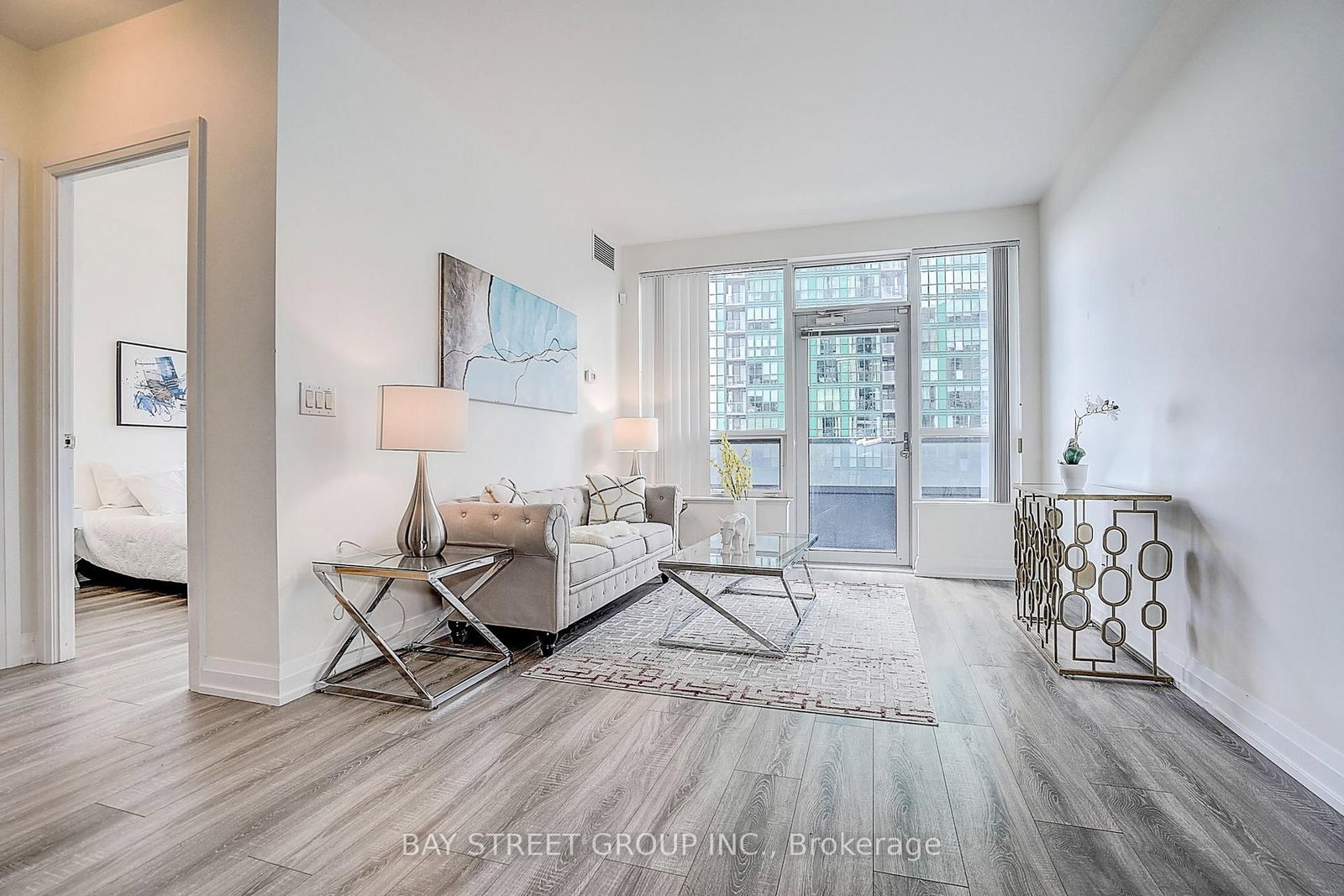 2 Anndale Drive • #811 • Toronto, ON photo 15