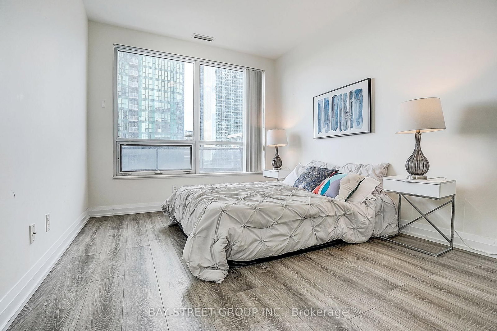 2 Anndale Drive • #811 • Toronto, ON photo 21